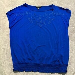 Cable and Gauge Royal Blue Embroidered Top with Cold Shoulder-‎ Size M - NWOT